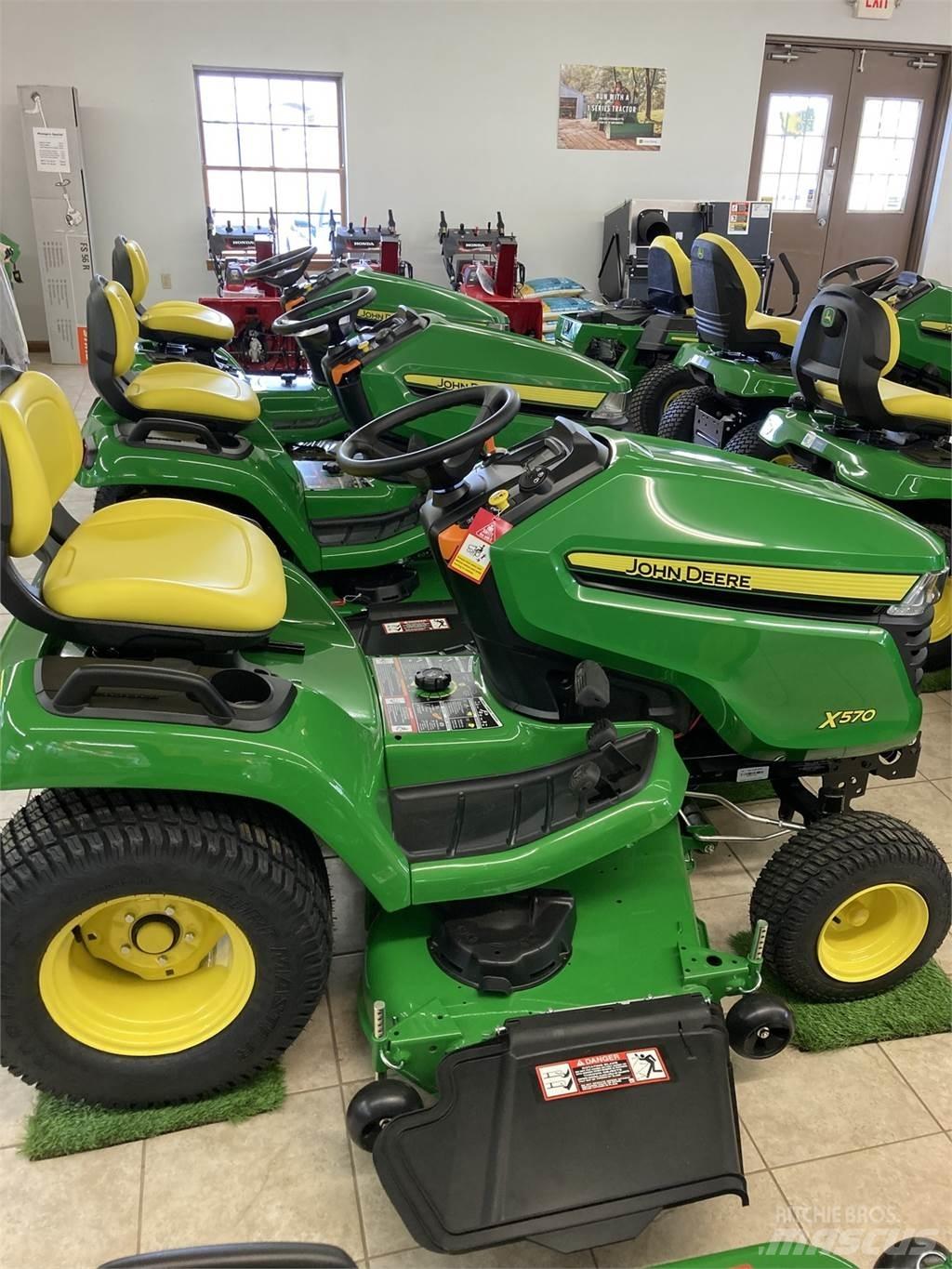 John Deere X570 Kompakt traktorok