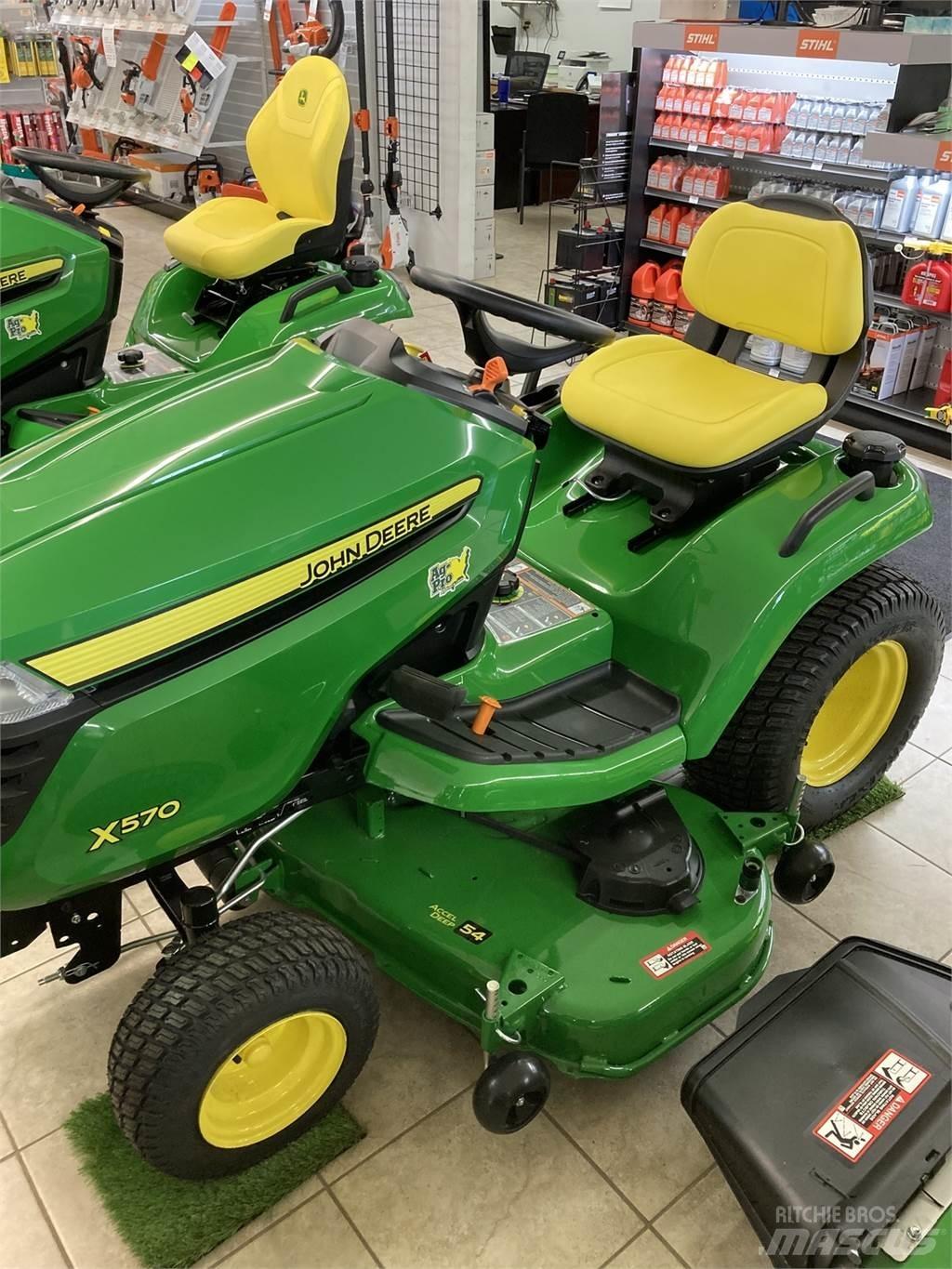 John Deere X570 Kompakt traktorok
