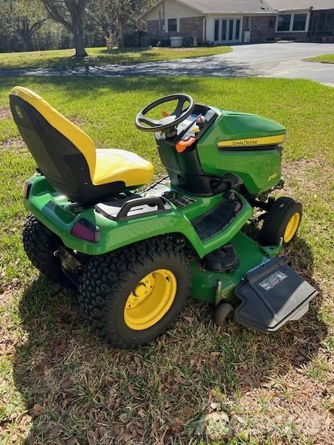 John Deere X580 Kompakt traktorok
