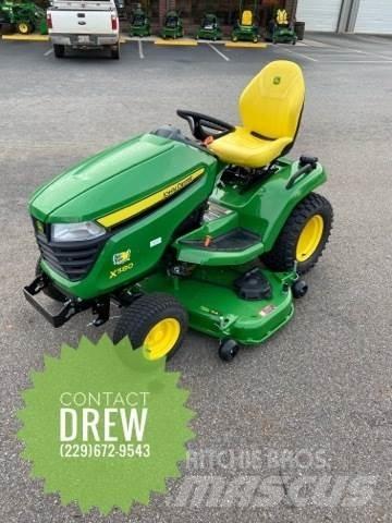 John Deere X580 Kompakt traktorok