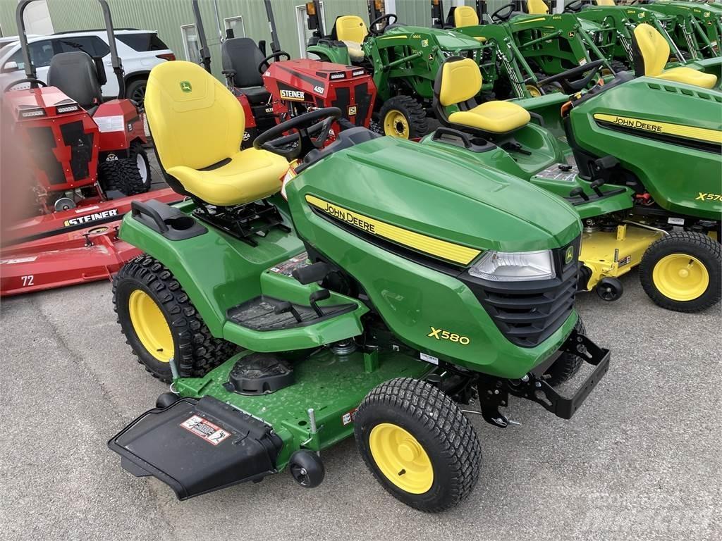 John Deere X580 Kompakt traktorok