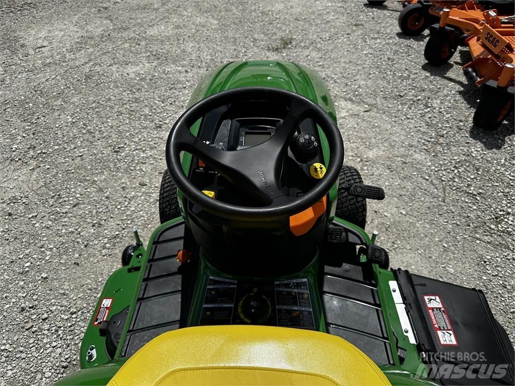 John Deere X584 Kompakt traktorok