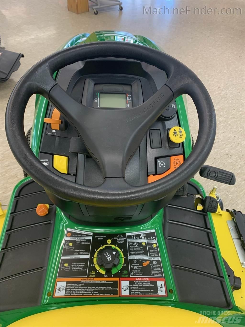 John Deere X590 Kompakt traktorok
