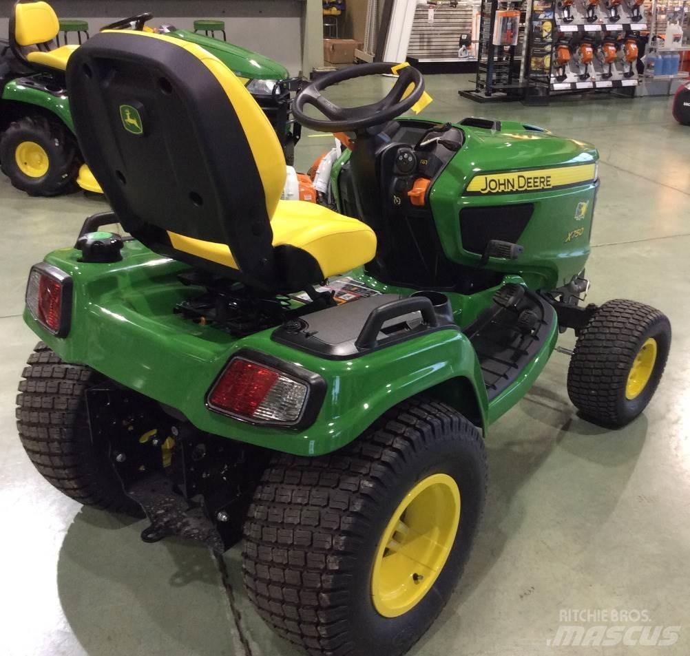 John Deere X750 Kompakt traktorok