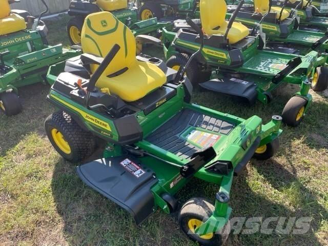 John Deere Z320R Nulla fordulósugarú fűnyírók