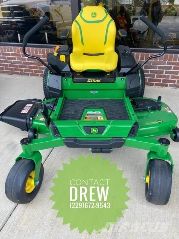 John Deere Z330R Nulla fordulósugarú fűnyírók