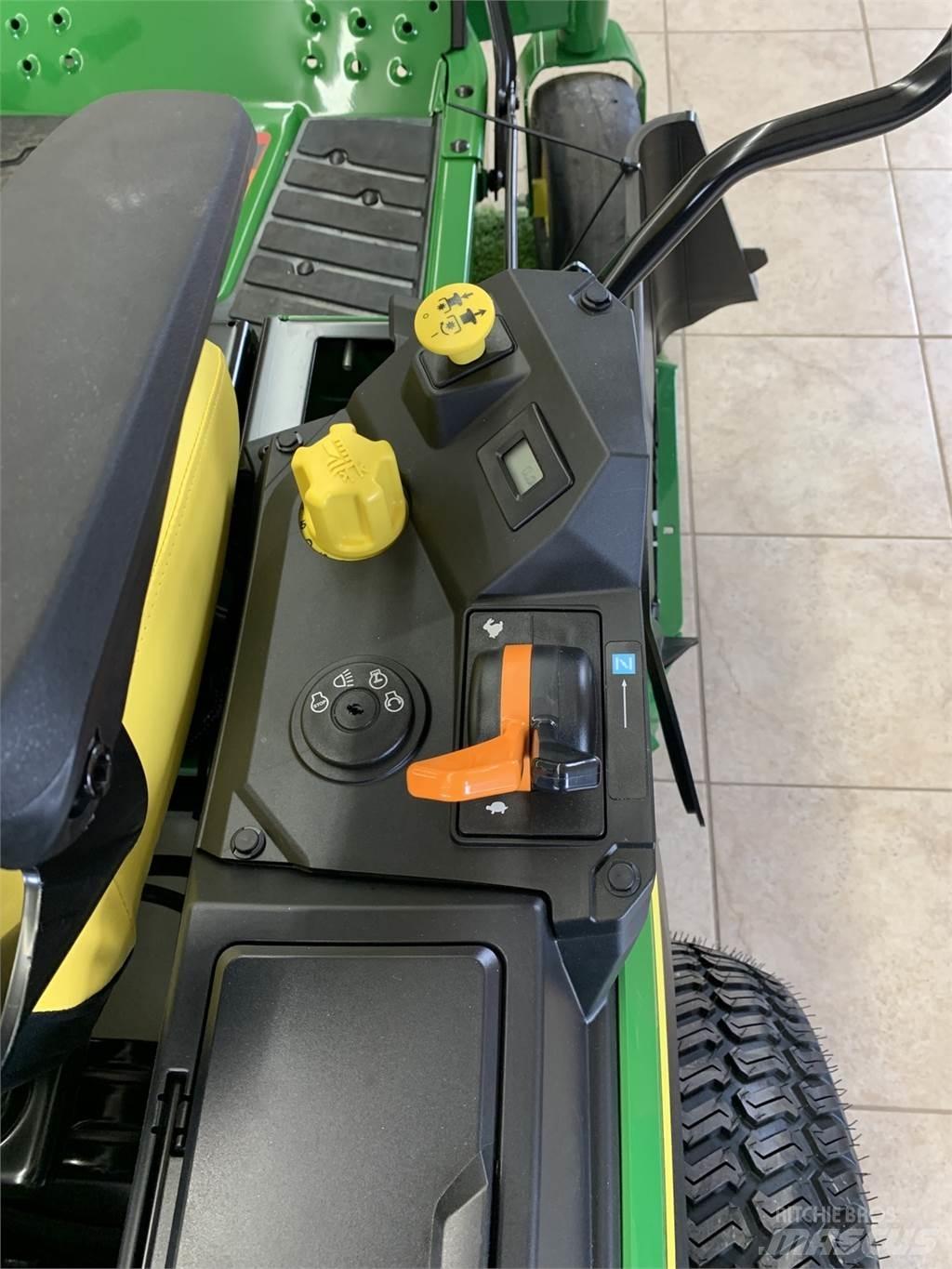 John Deere Z330R Nulla fordulósugarú fűnyírók