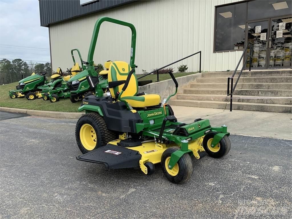 John Deere Z545R Nulla fordulósugarú fűnyírók