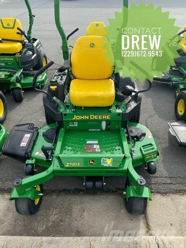 John Deere Z720E Nulla fordulósugarú fűnyírók