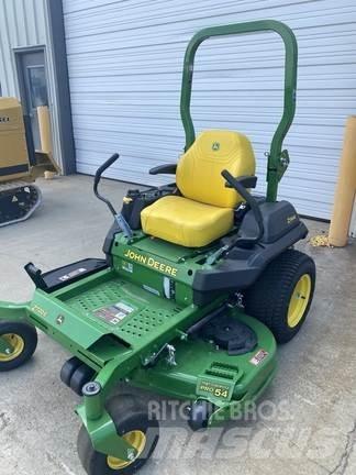 John Deere Z720E Nulla fordulósugarú fűnyírók