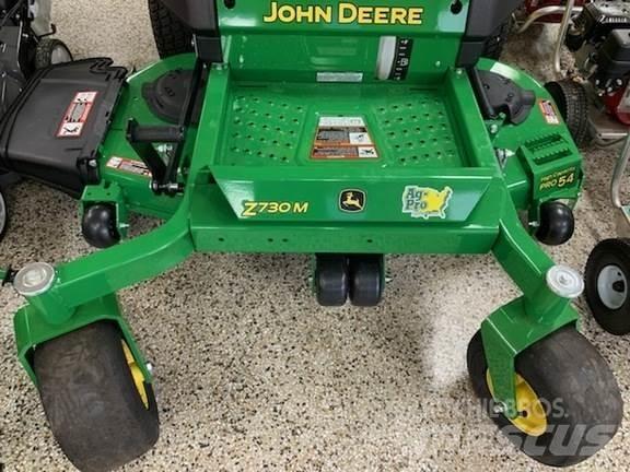 John Deere Z730M Nulla fordulósugarú fűnyírók