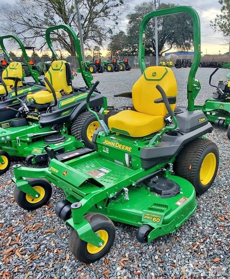 John Deere Z730M Nulla fordulósugarú fűnyírók