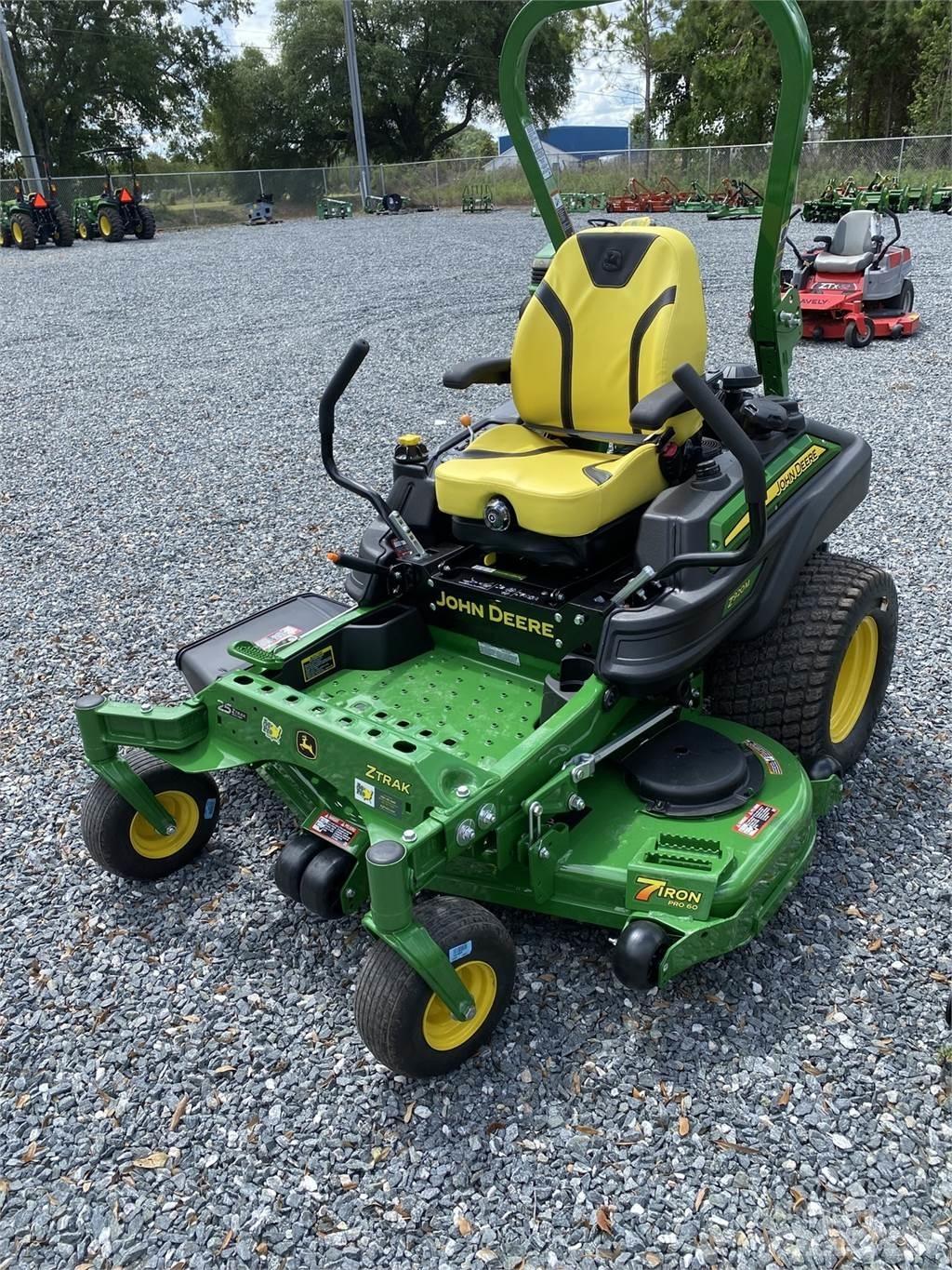 John Deere Z920M Nulla fordulósugarú fűnyírók