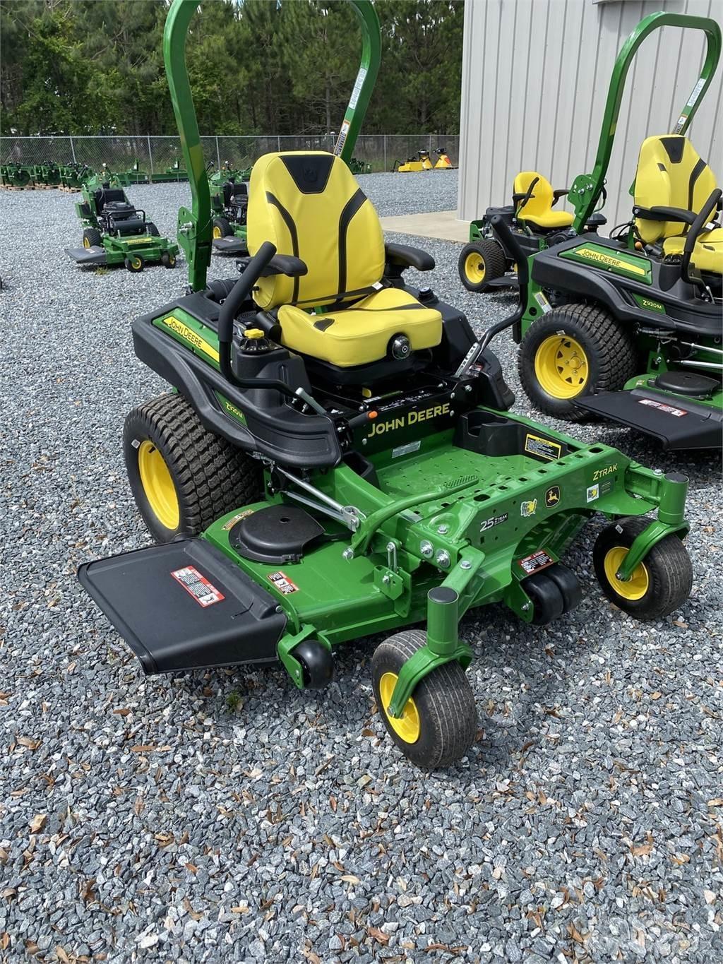 John Deere Z920M Nulla fordulósugarú fűnyírók
