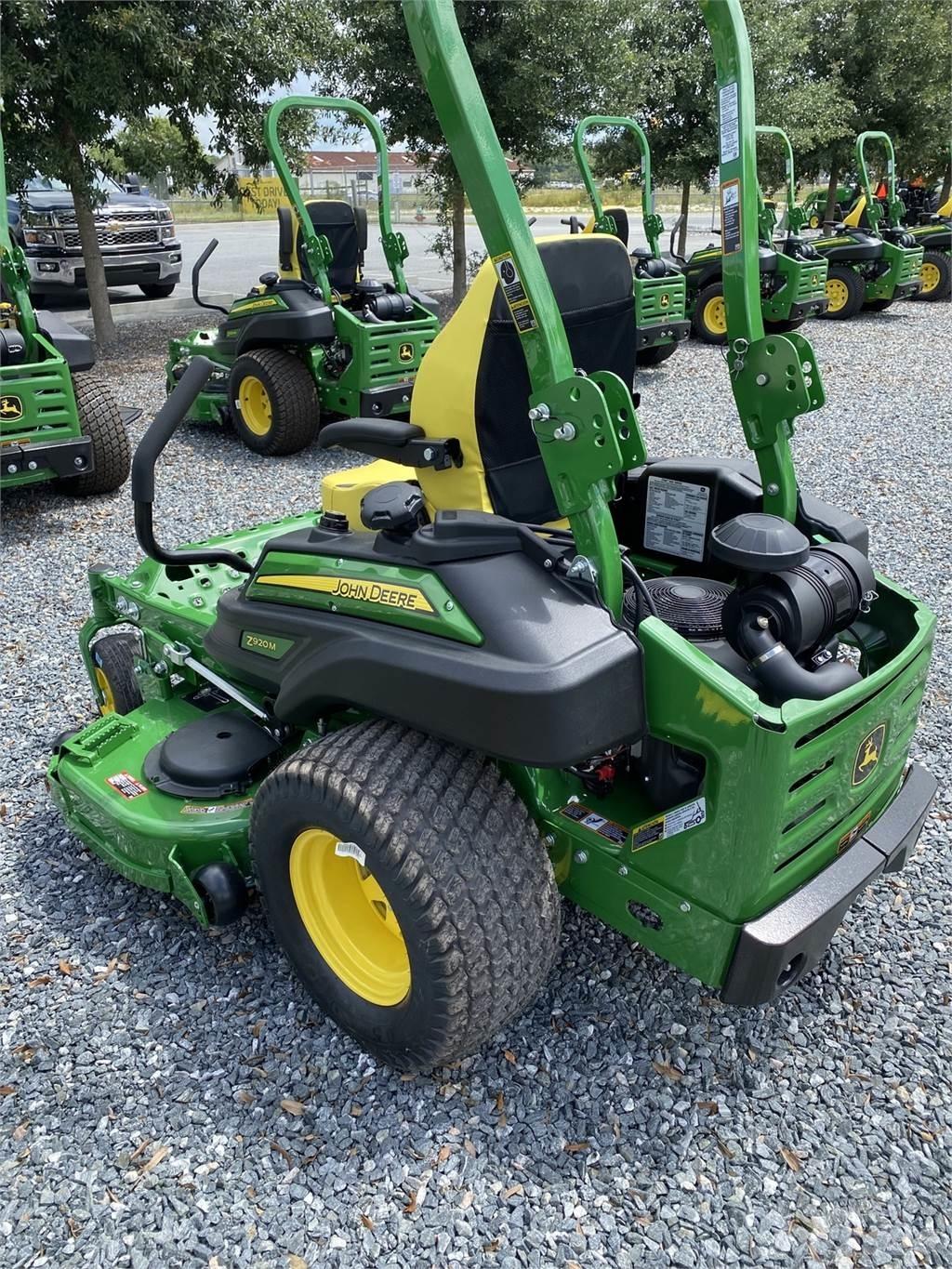 John Deere Z920M Nulla fordulósugarú fűnyírók