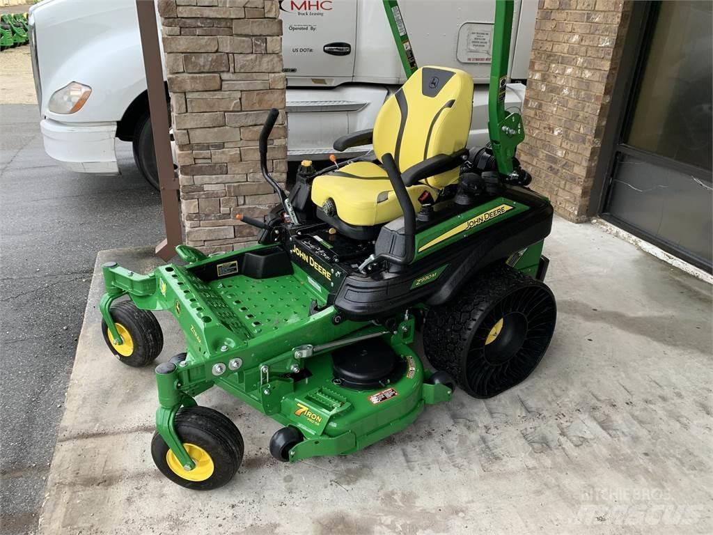 John Deere Z930M Nulla fordulósugarú fűnyírók