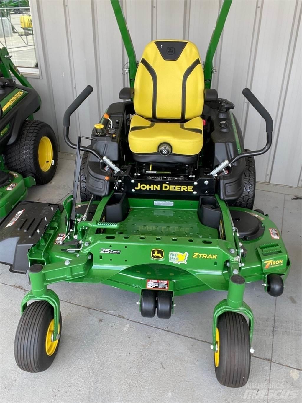 John Deere Z930M Nulla fordulósugarú fűnyírók