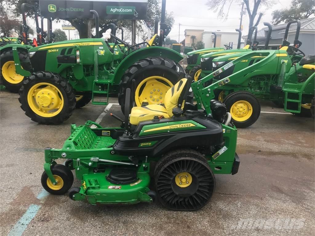 John Deere Z945M Nulla fordulósugarú fűnyírók