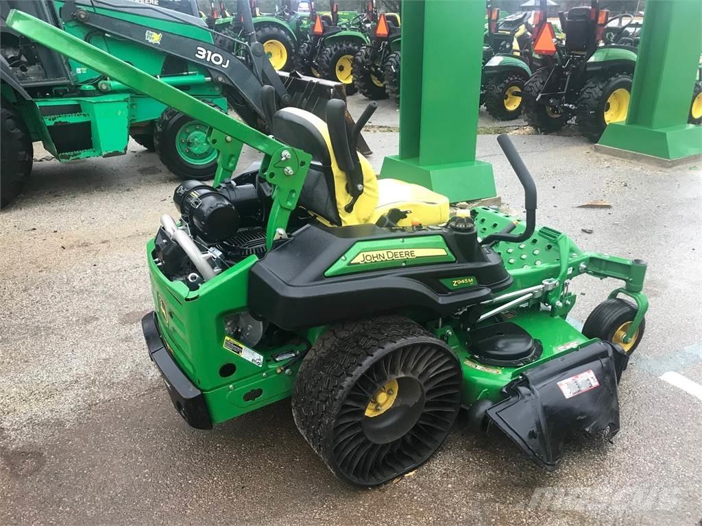 John Deere Z945M Nulla fordulósugarú fűnyírók