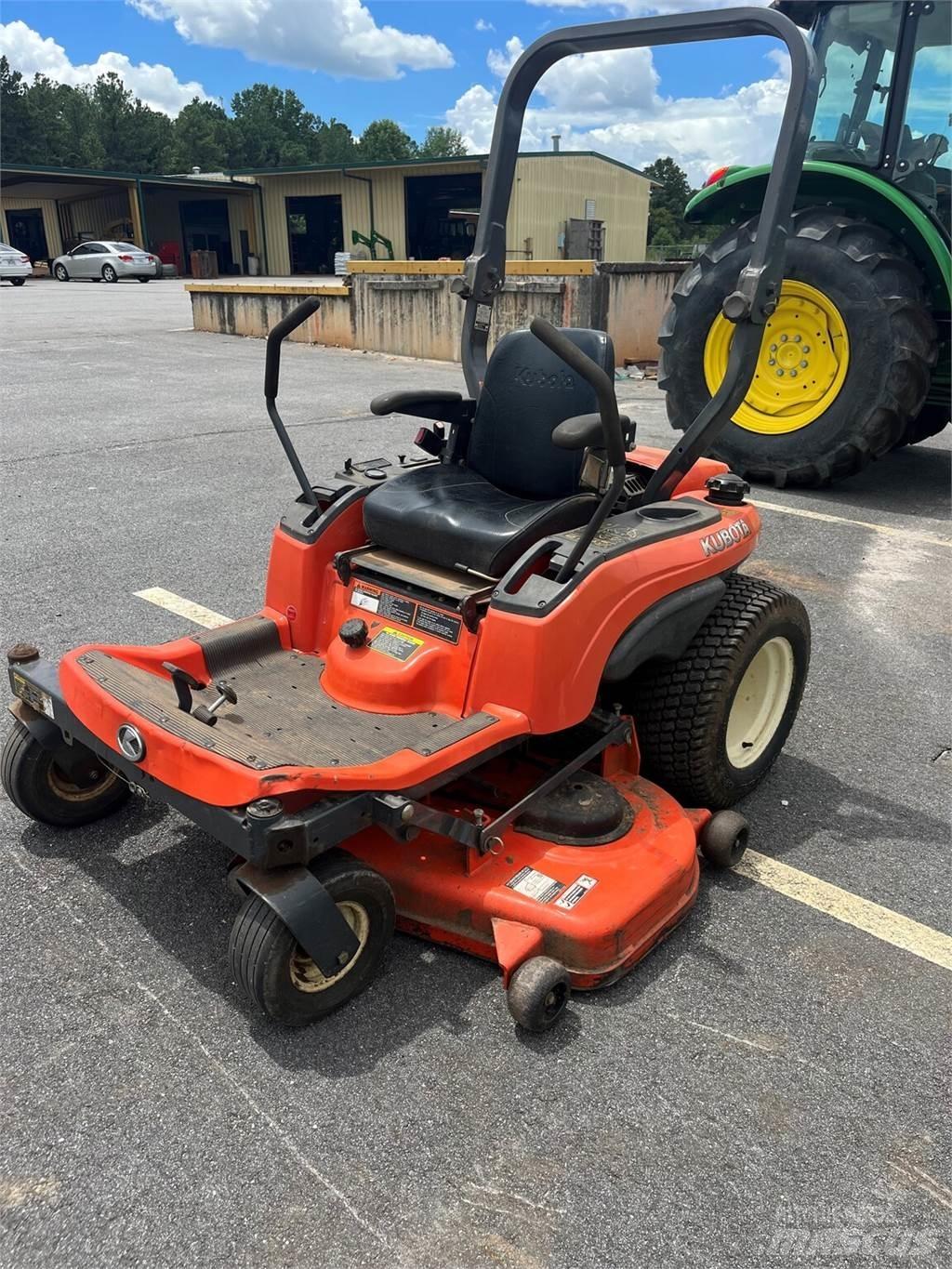 Kubota ZG23 Nulla fordulósugarú fűnyírók