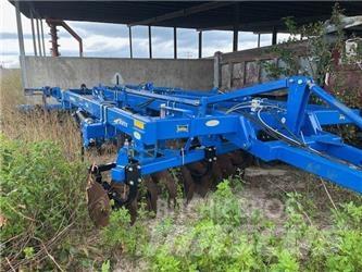 Landoll 2211-11 Talajlazító ekék