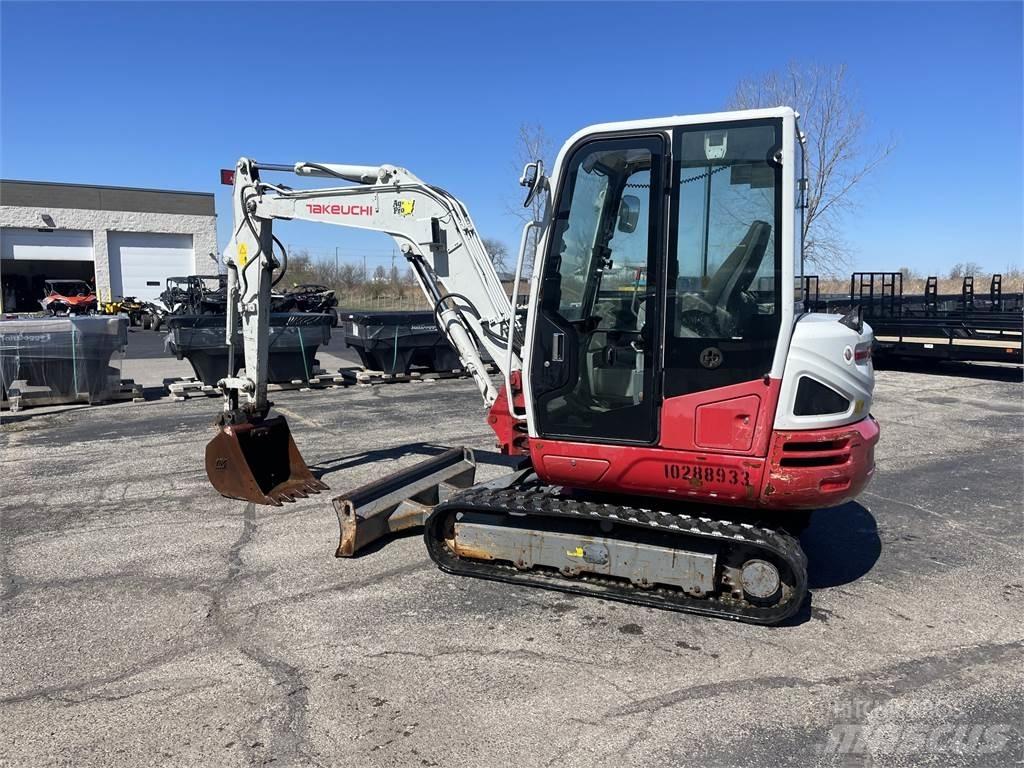 Takeuchi TB240C Mini kotrók < 7t