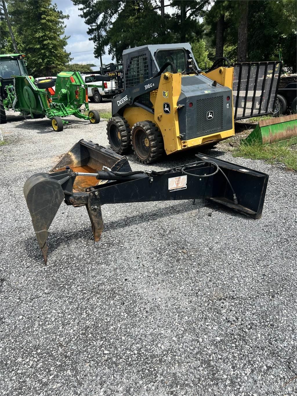 Tiger Backhoe Építőipar - Egyebek