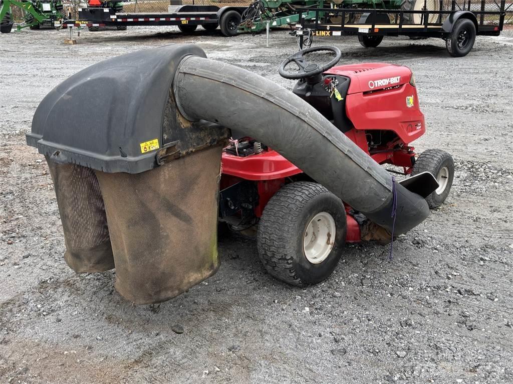 Troy-Bilt Pony Ráülős fűnyírók