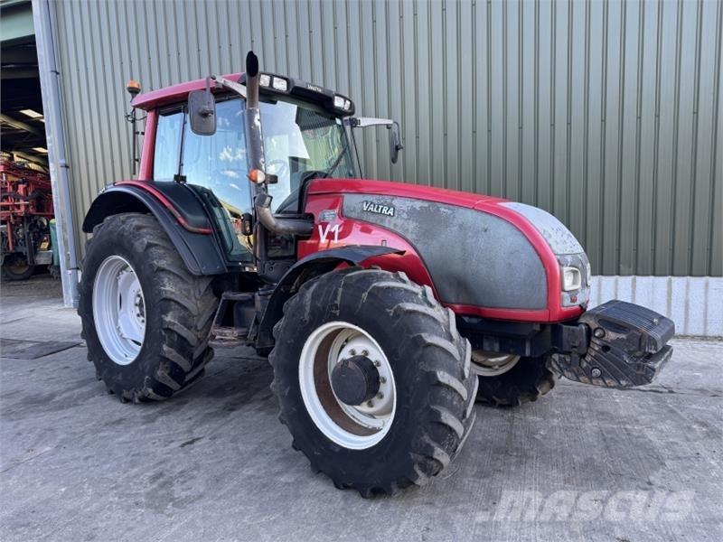 Valtra  Traktorok