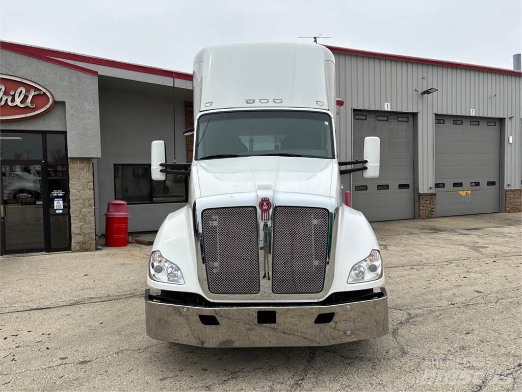 Kenworth T680 Nyergesvontatók