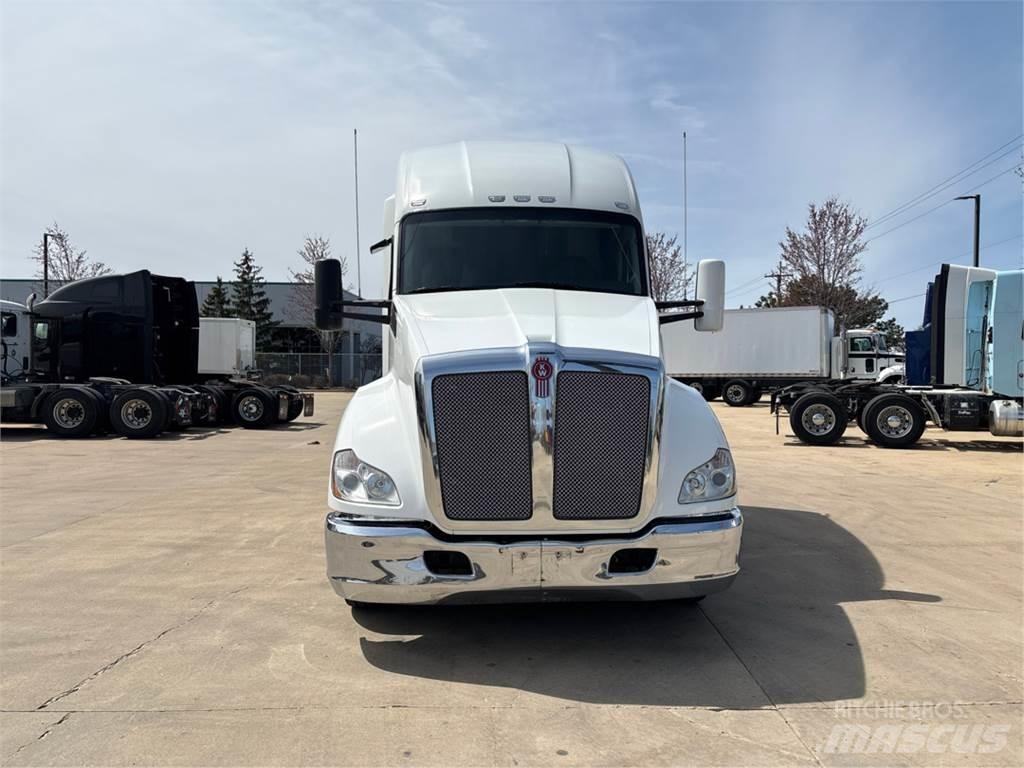 Kenworth T680 Nyergesvontatók