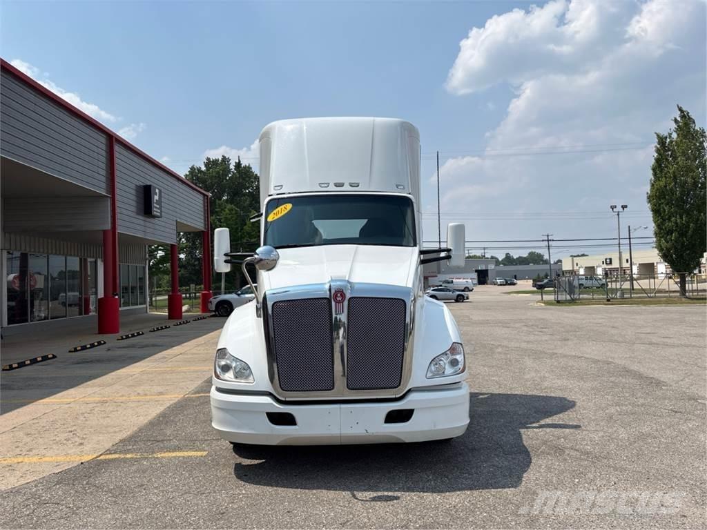 Kenworth T680 Nyergesvontatók