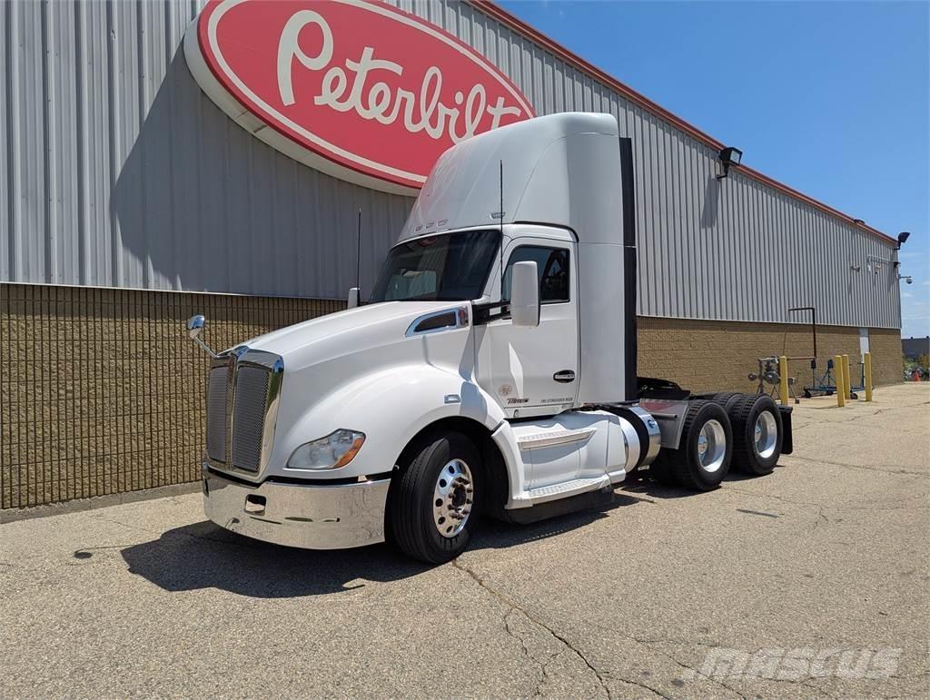 Kenworth T680 Nyergesvontatók