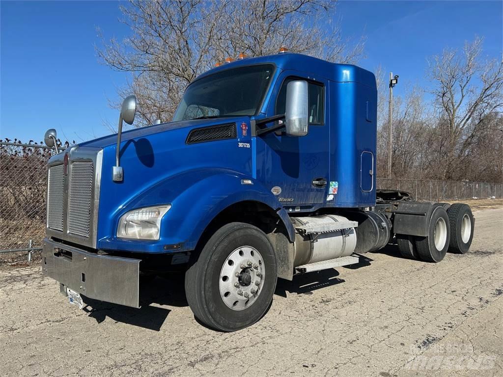 Kenworth T880 Nyergesvontatók