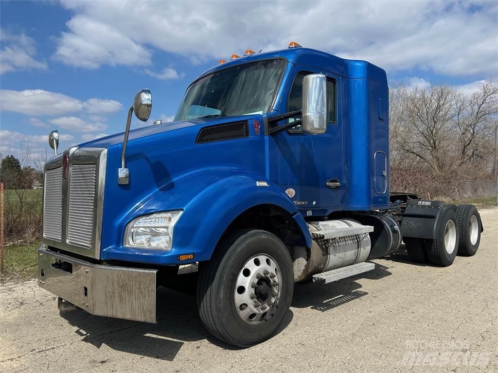 Kenworth T880 Nyergesvontatók