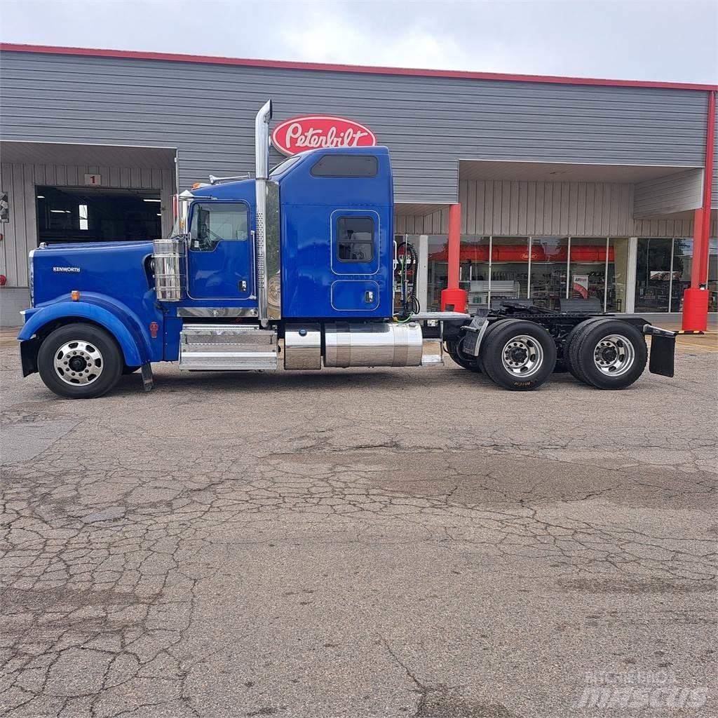 Kenworth W900 Nyergesvontatók
