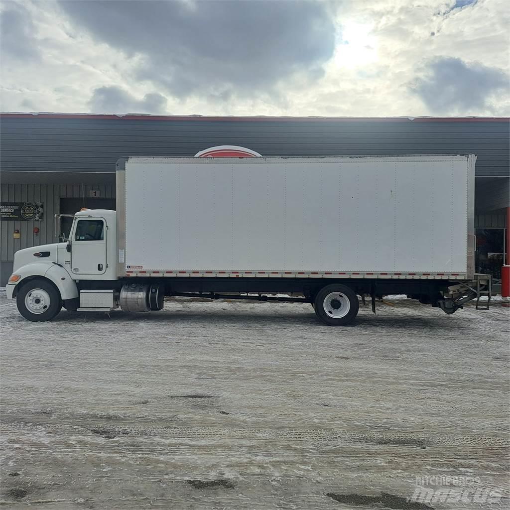 Peterbilt 337 Dobozos teherautók