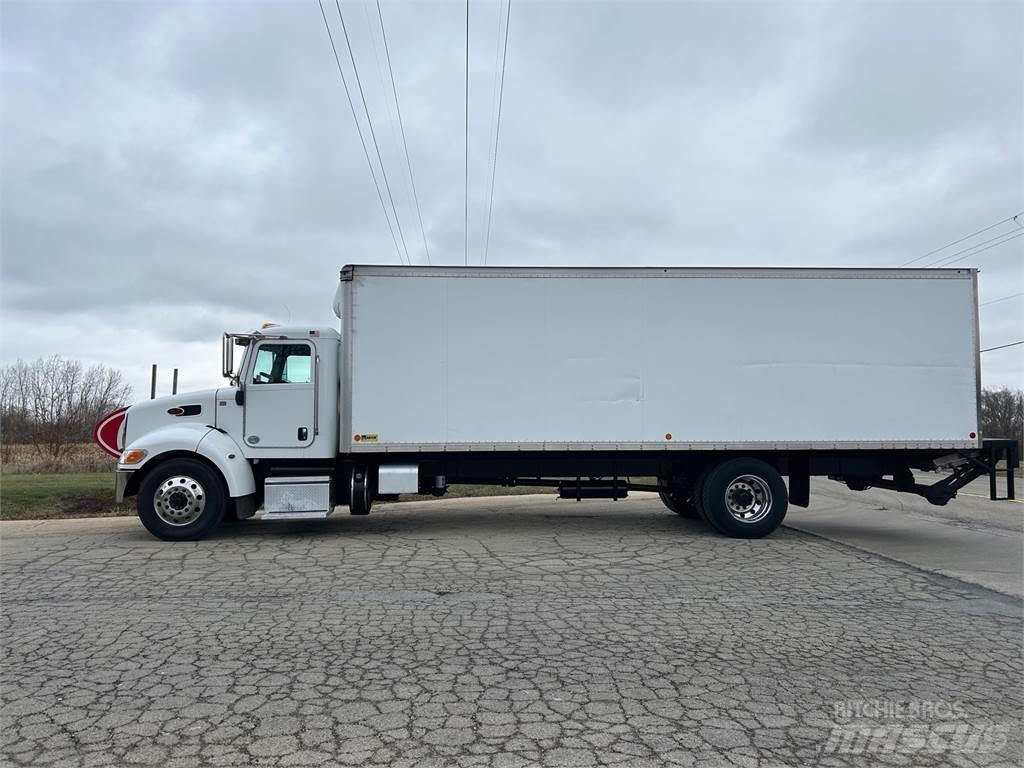 Peterbilt 337 Dobozos teherautók