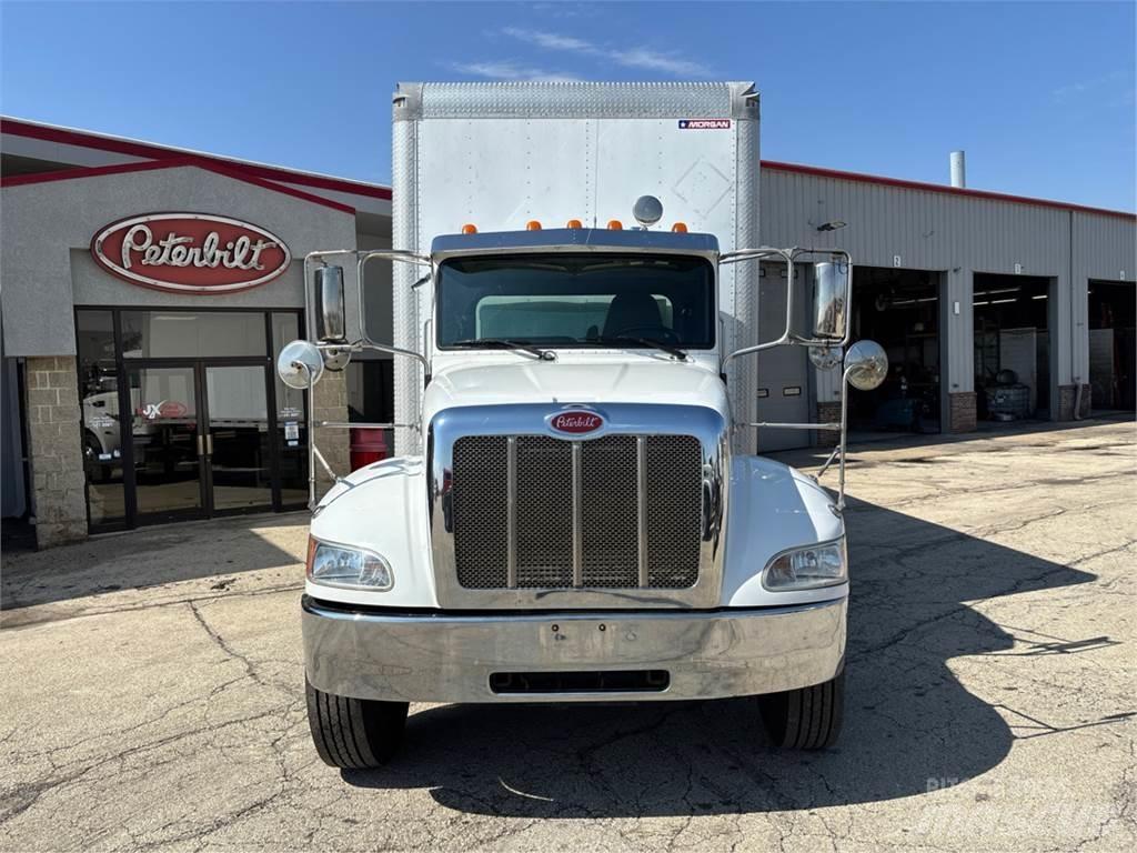 Peterbilt 337 Dobozos teherautók