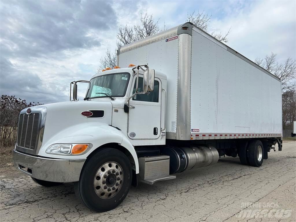 Peterbilt 337 Dobozos teherautók
