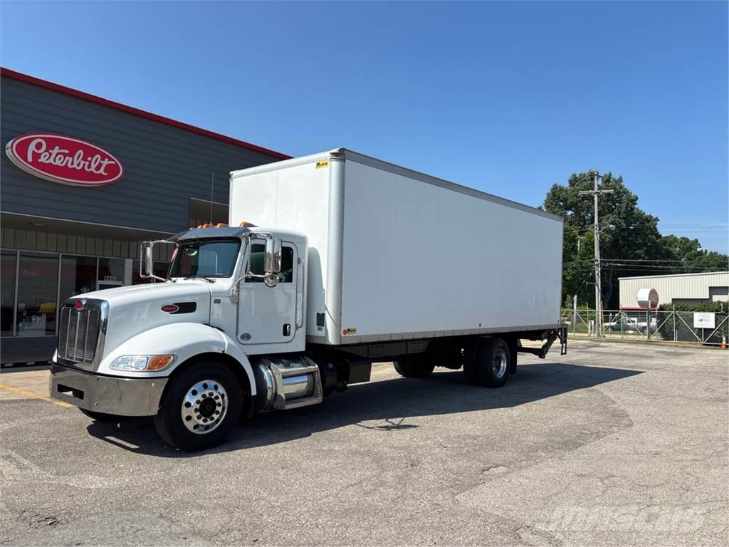Peterbilt 337 Dobozos teherautók