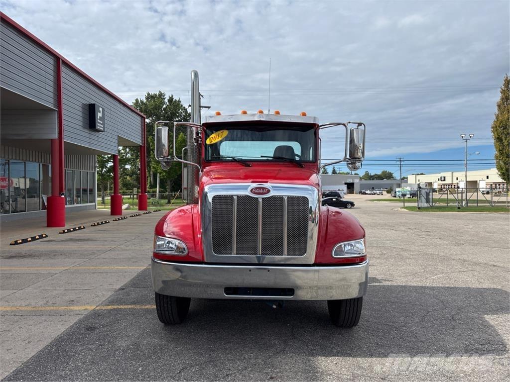 Peterbilt 337 Nyergesvontatók