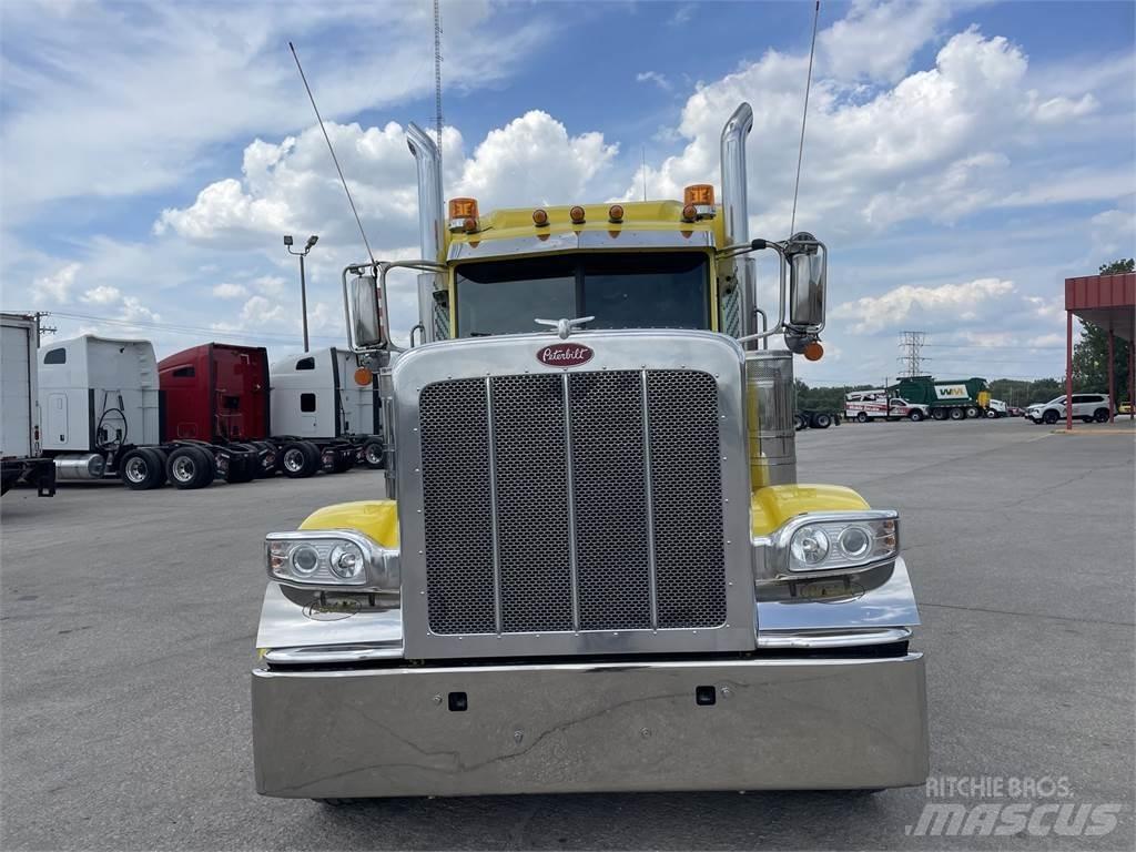 Peterbilt 389 Nyergesvontatók