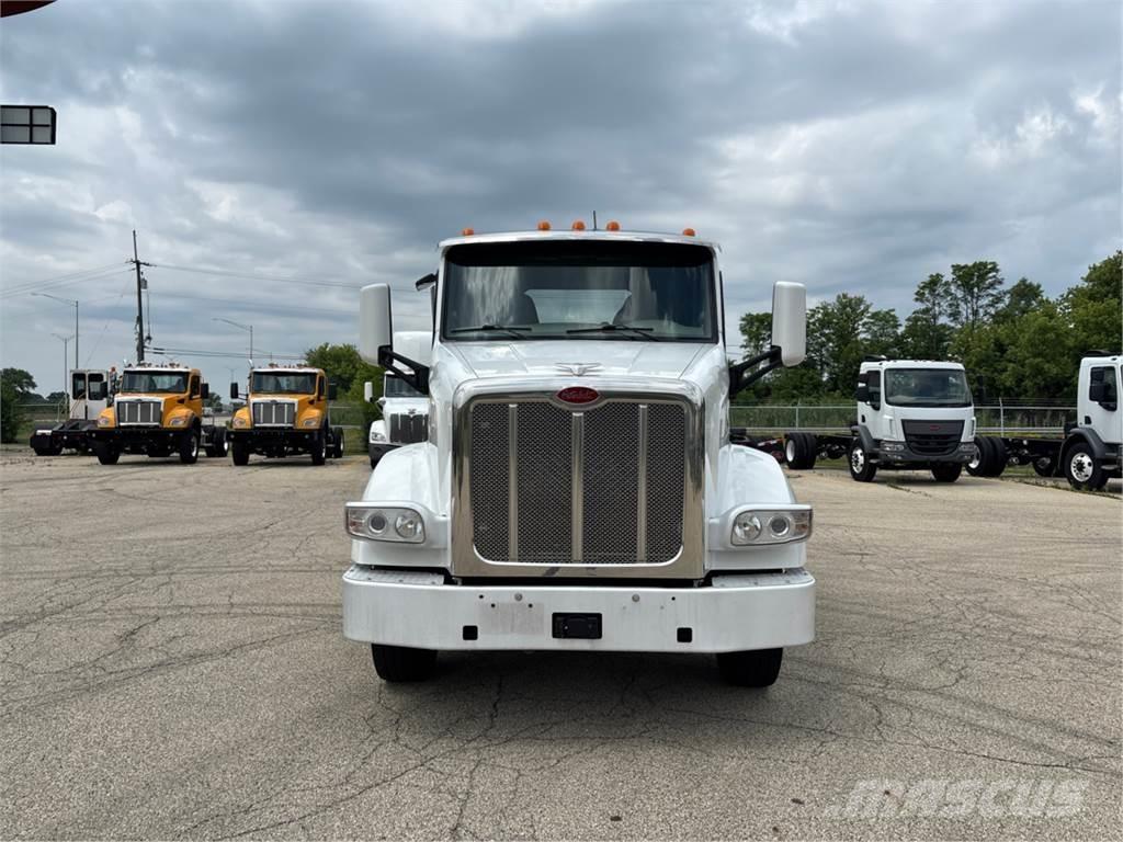 Peterbilt 567 Nyergesvontatók