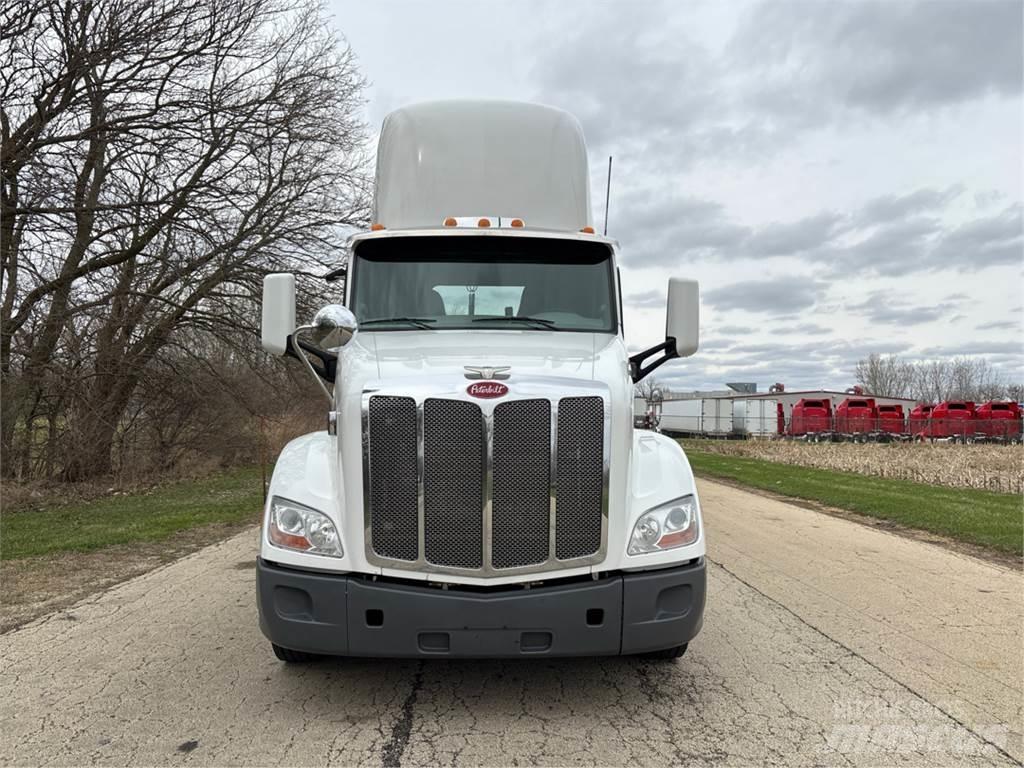 Peterbilt 579 Nyergesvontatók