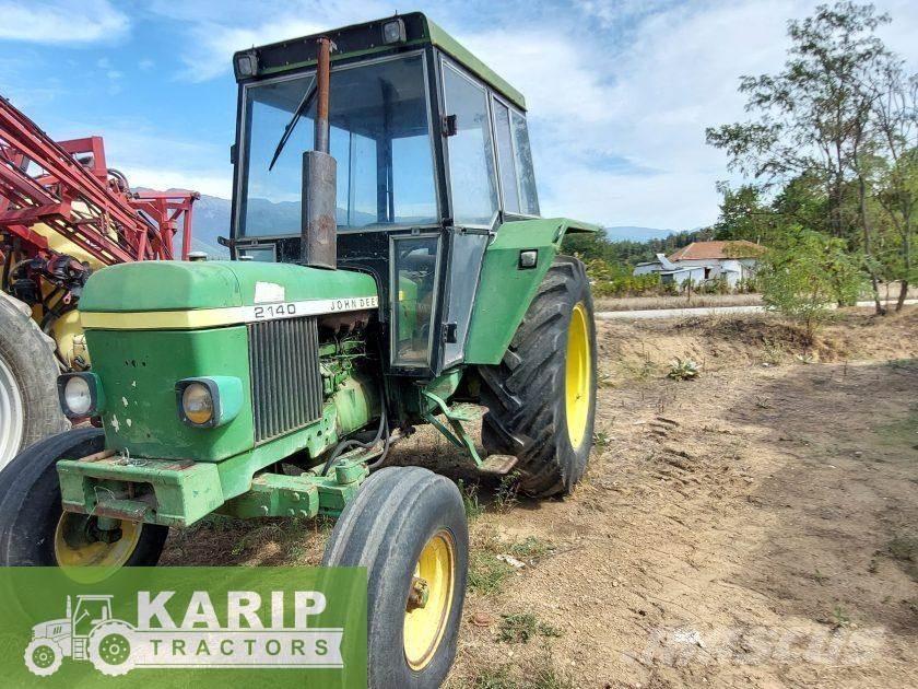 John Deere 2130 Traktorok