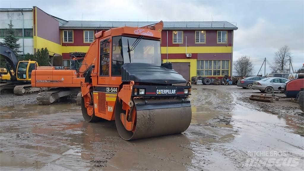 CAT CB544 Ikerdobos hengerek
