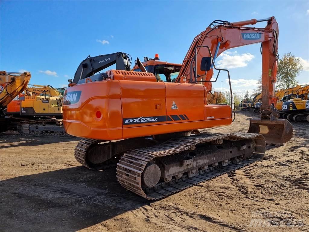 Doosan DX 225LC-3 Lánctalpas kotrók