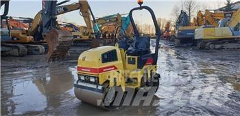 Dynapac CC1000 Ikerdobos hengerek