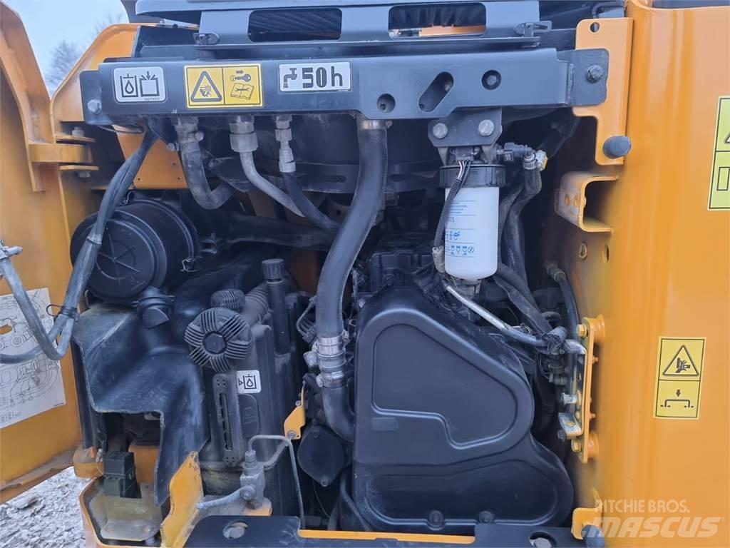 JCB 135HD Kompaktrakodók